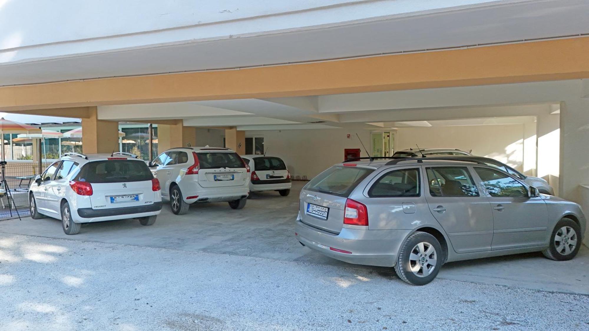 Paradiso Hotel 3*