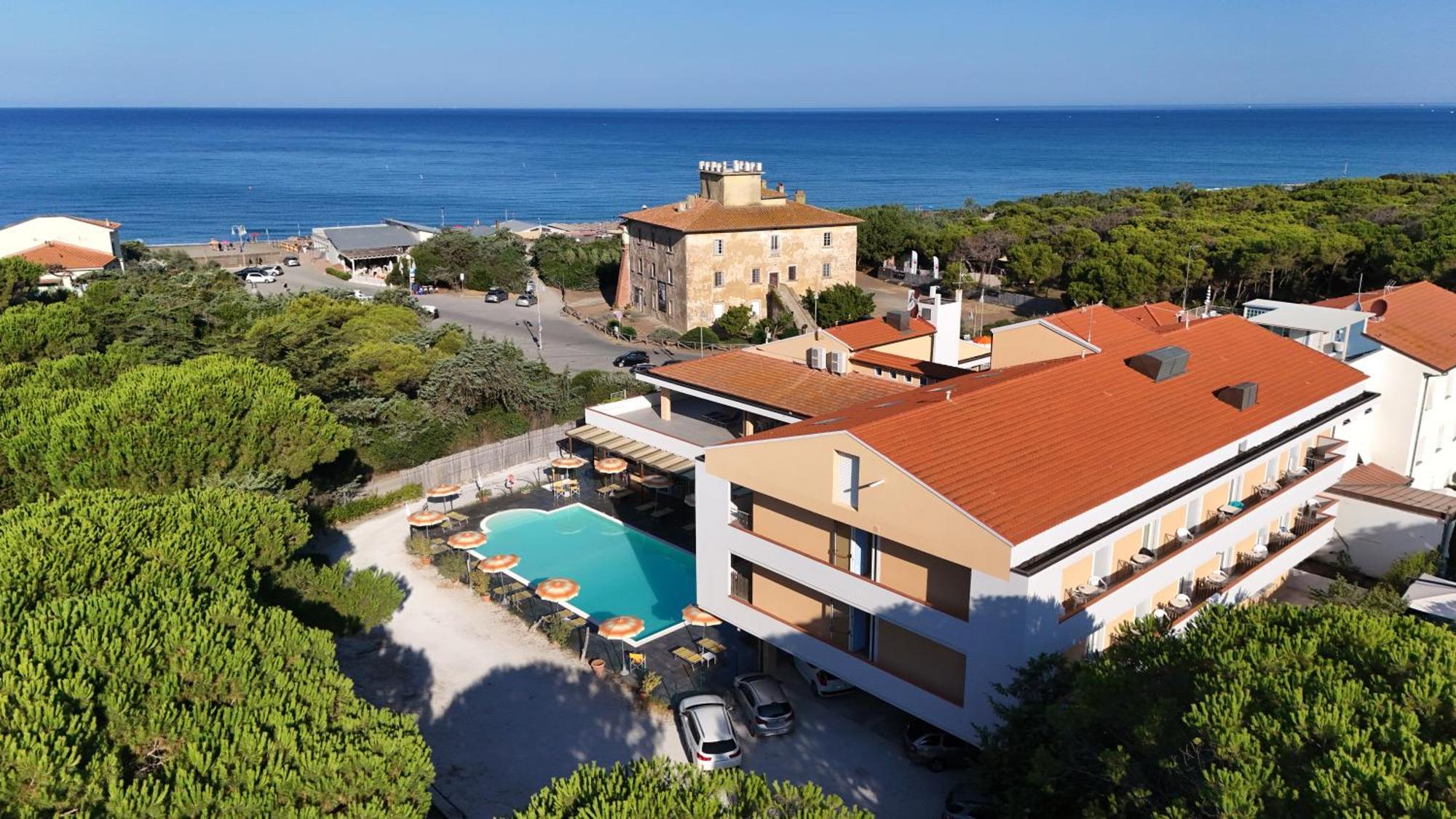 Paradiso Hotel Marina Di Bibbona