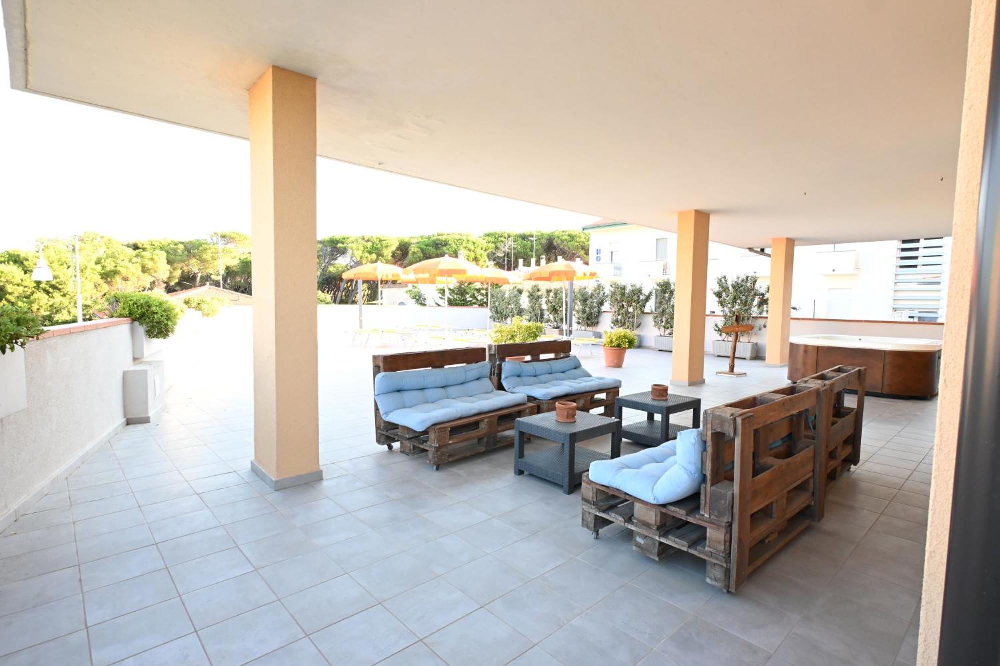 Paradiso Hotel 3*